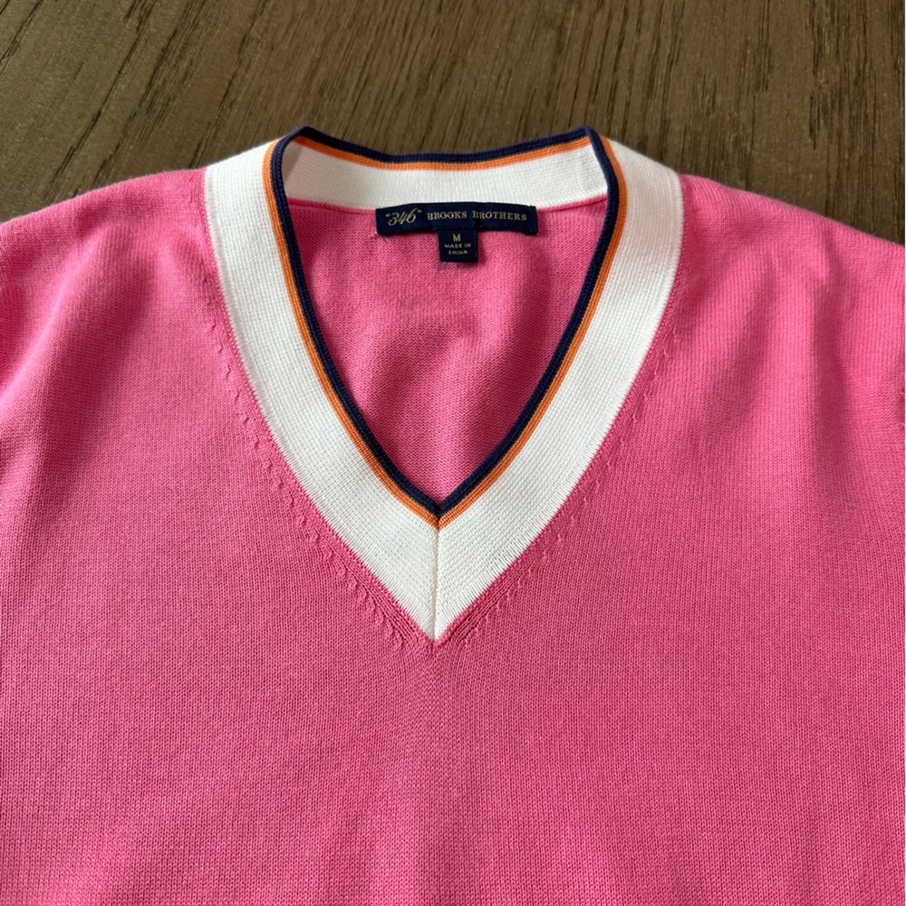 Brooks Brothers V-Neck Sweater Size Medium Pink - Picture 2 of 9